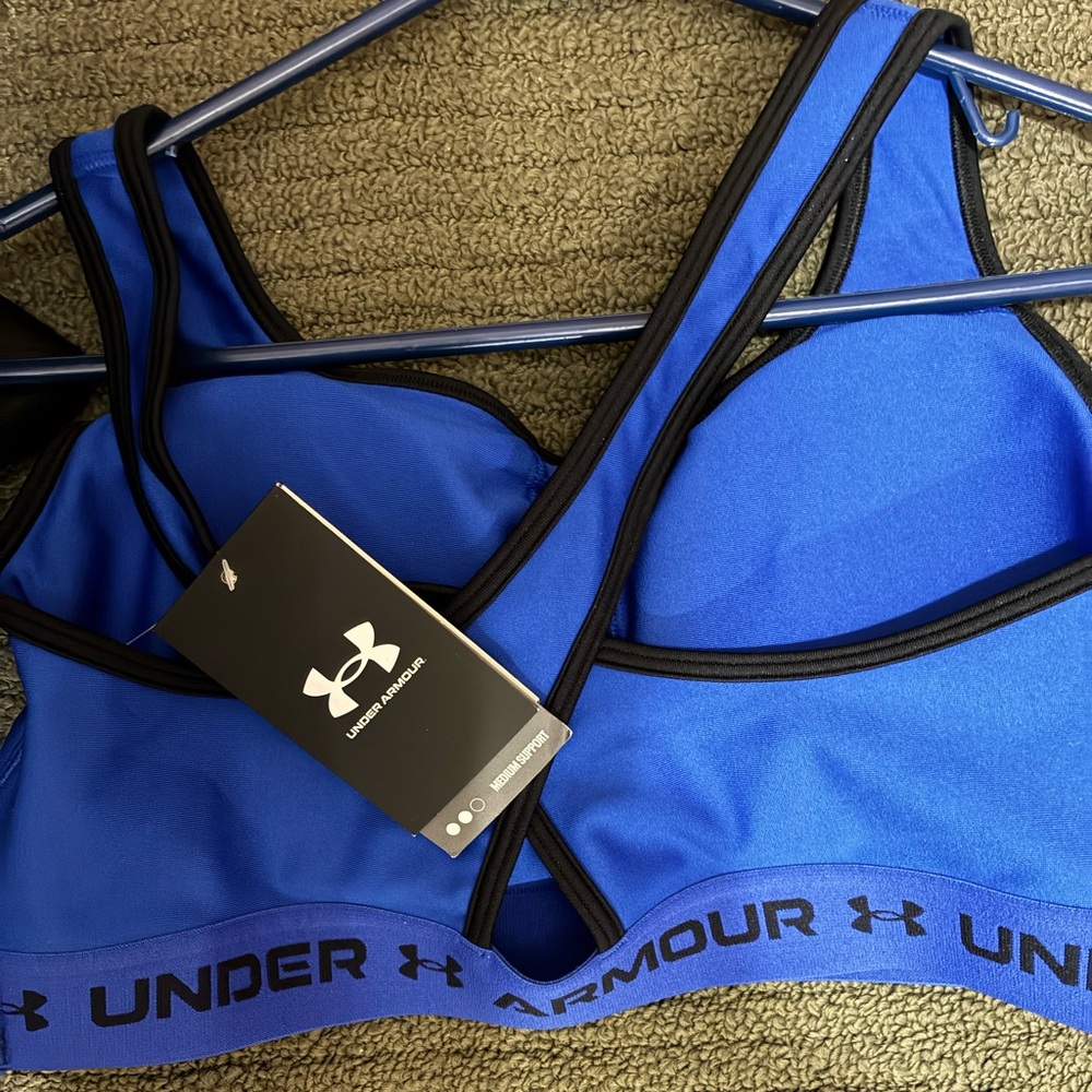 Women’s Under Armour Crossback Sports Bra - Picture 2 of 6